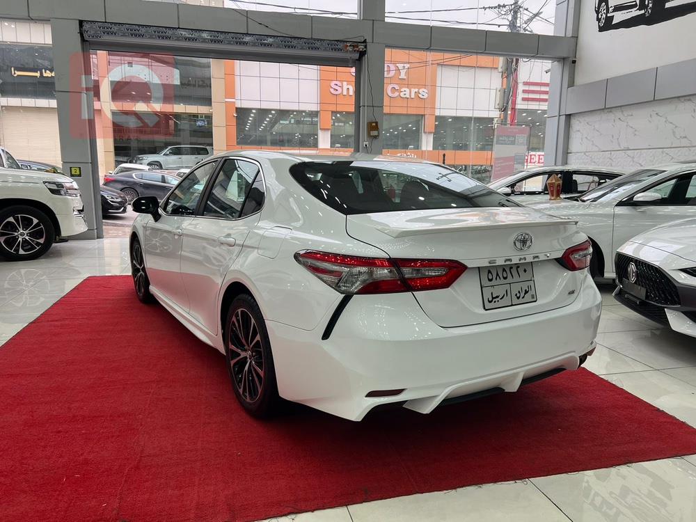 تويوتا كامري